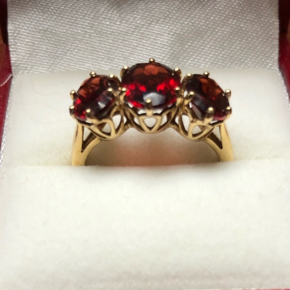 Large red garnet real yellow gold ring - Picture 5 of 8